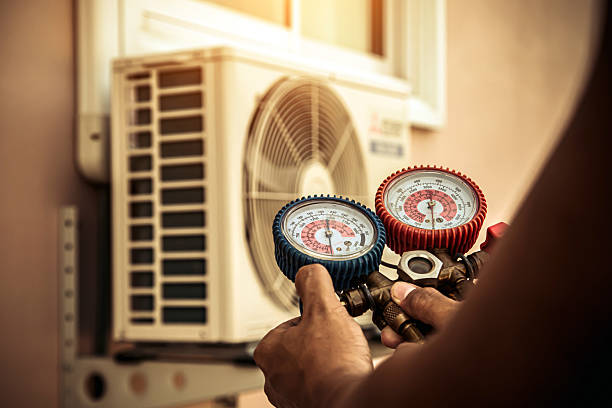 Professional Hvac technician working in Pittsboro, NC